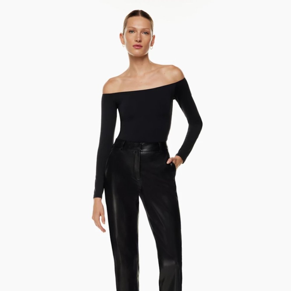 Aritzia Babaton contour off-shoulder long sleeve bodysuit